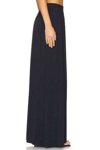 Classic Maxi Skirt in Black