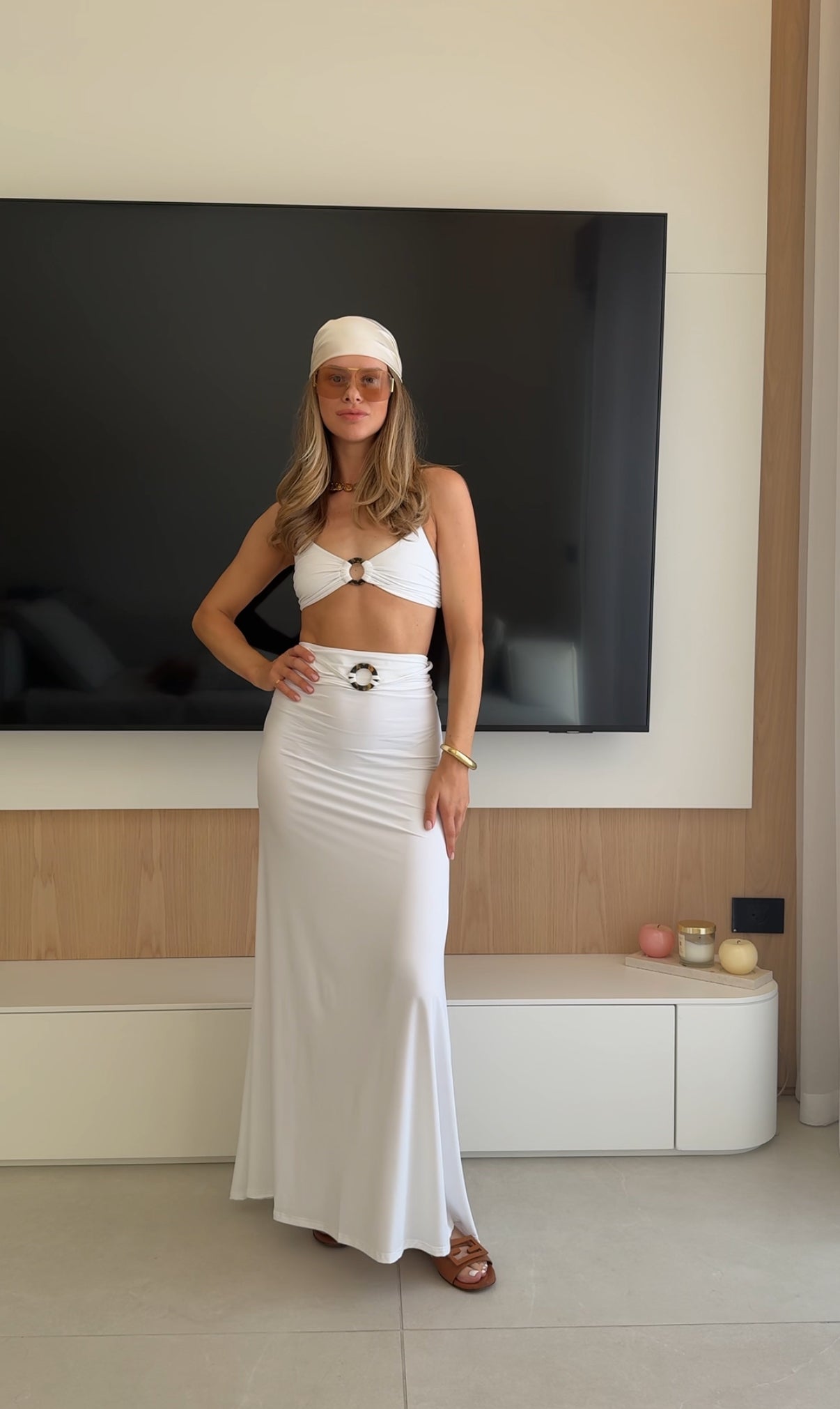 Calarena Long skirt with a ring