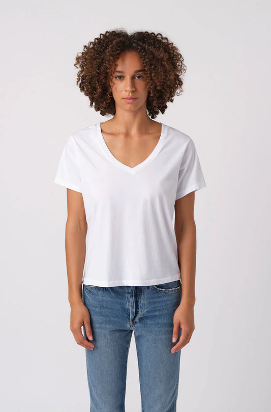 AMO V-NECK TEE WHITE