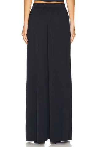 Classic Maxi Skirt in Black