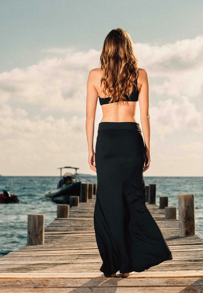 Calarena Long skirt with a ring