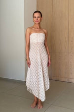 Load image into Gallery viewer, ONLY HEARTS STRETCH LACE FARAH DRESS
